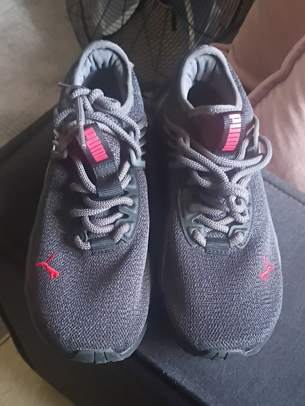 Puma Men's Gray Sneakers with Pink Accents
